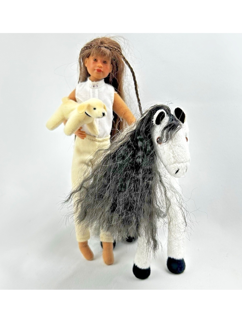 Only Hearts Club Doll, Pony & Dog Plush Toy Clothing Brunette White Horse